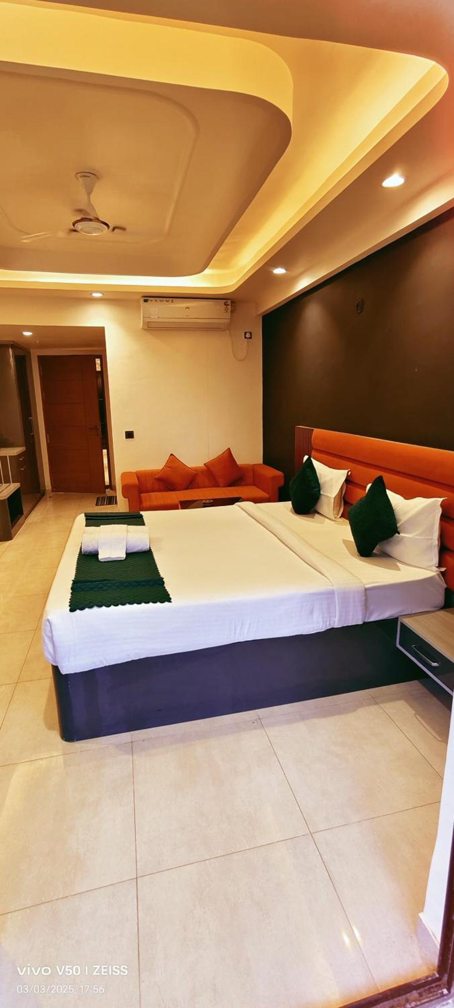 Hotel Maple Tree - Near Ekana Cricket Stadium - Lucknow Bagian luar foto