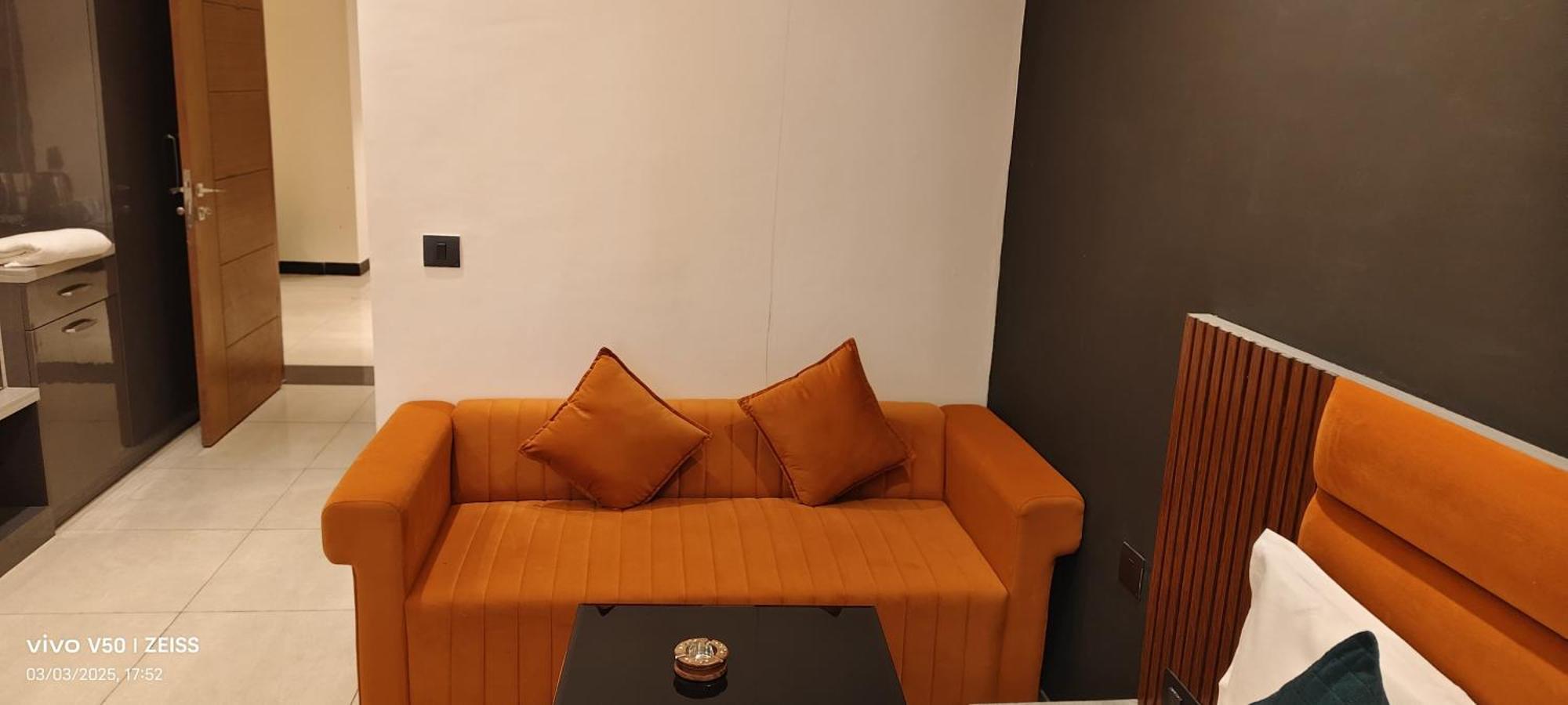 Hotel Maple Tree - Near Ekana Cricket Stadium - Lucknow Bagian luar foto