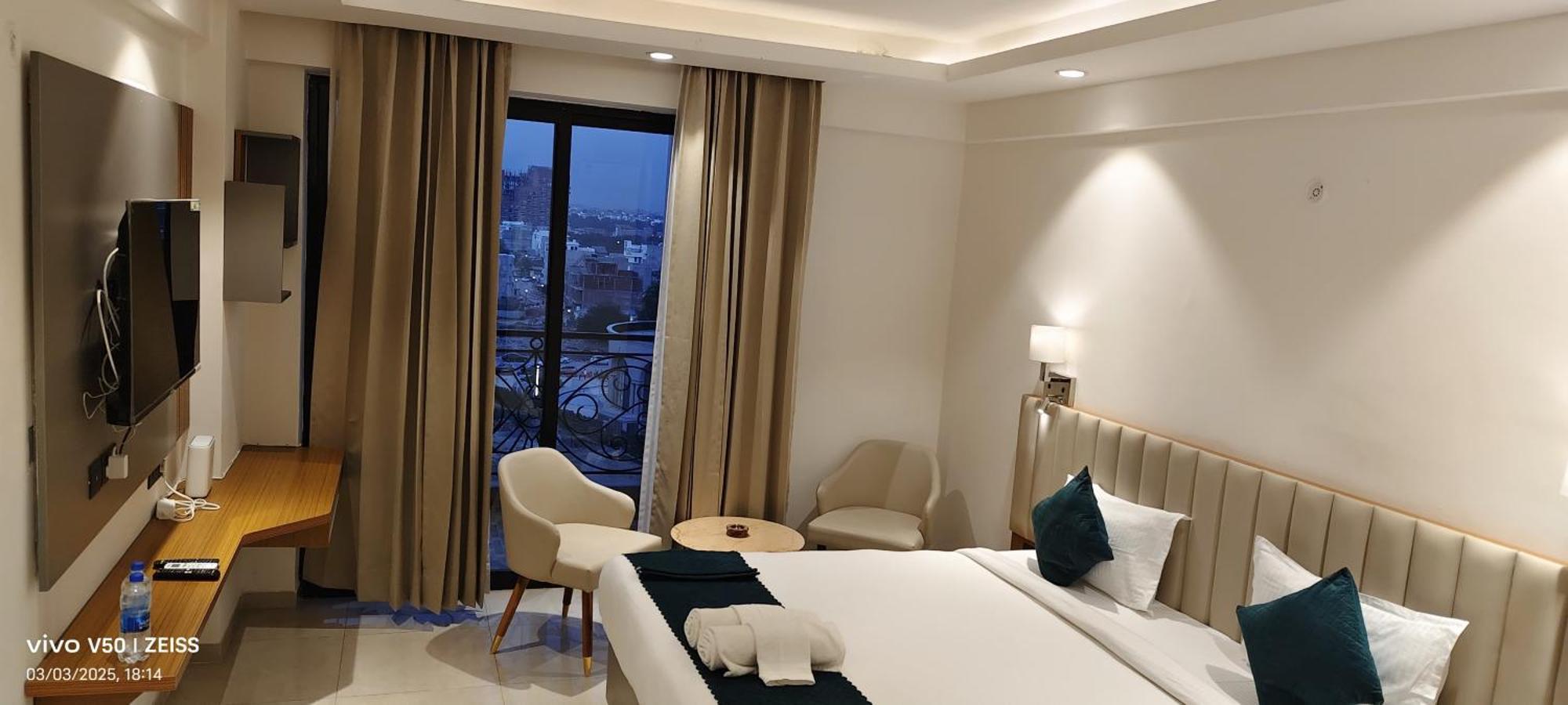 Hotel Maple Tree - Near Ekana Cricket Stadium - Lucknow Bagian luar foto