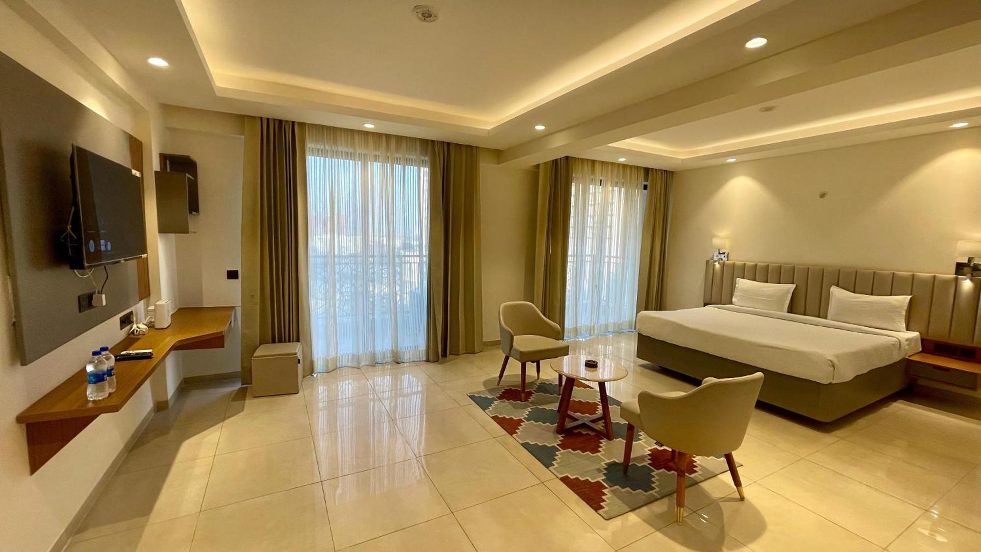 Hotel Maple Tree - Near Ekana Cricket Stadium - Lucknow Bagian luar foto